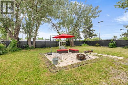 732 Vanier Street, Windsor, ON - Outdoor With Backyard