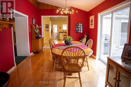 8546 Appleby Line, Milton (Nassagaweya), ON - Indoor Photo Showing Dining Room