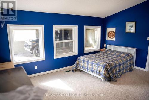 8546 Appleby Line, Milton, ON - Indoor Photo Showing Bedroom