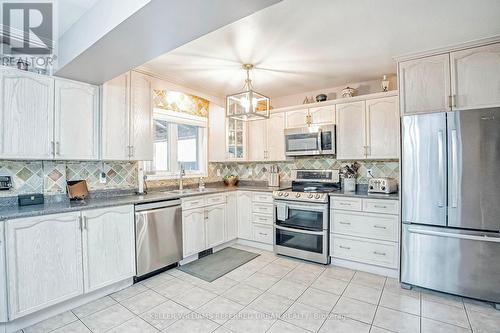 62 Chalkfarm Drive, Toronto (Downsview-Roding-Cfb), ON - Indoor Photo Showing Kitchen