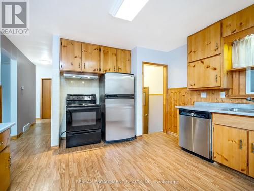 100 Fall Street N, Guelph/Eramosa (Rockwood), ON - Indoor Photo Showing Kitchen