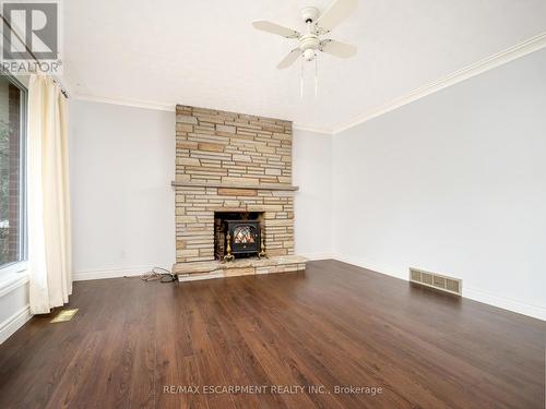 100 Fall Street N, Guelph/Eramosa (Rockwood), ON - Indoor Photo Showing Living Room With Fireplace