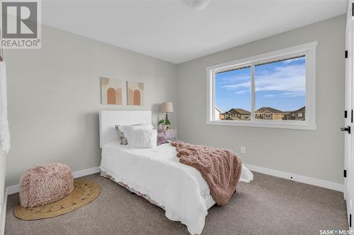 340 Leskiw Bend, Saskatoon, SK - Indoor Photo Showing Bedroom