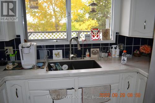 5905 West Boundary Road, Barrhead, AB - Indoor Photo Showing Kitchen