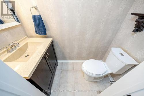 110 Pentland Road, Hamilton (Waterdown), ON - Indoor Photo Showing Bathroom