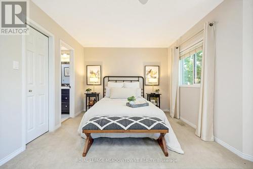 110 Pentland Road, Hamilton (Waterdown), ON - Indoor Photo Showing Bedroom