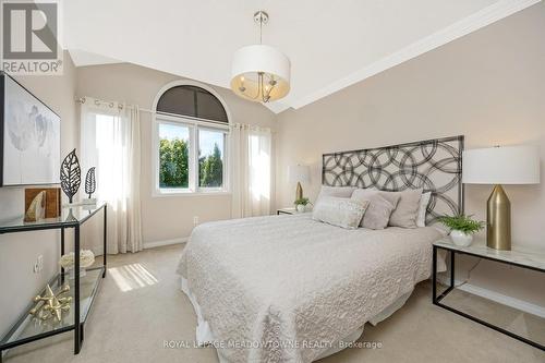 110 Pentland Road, Hamilton (Waterdown), ON - Indoor Photo Showing Bedroom