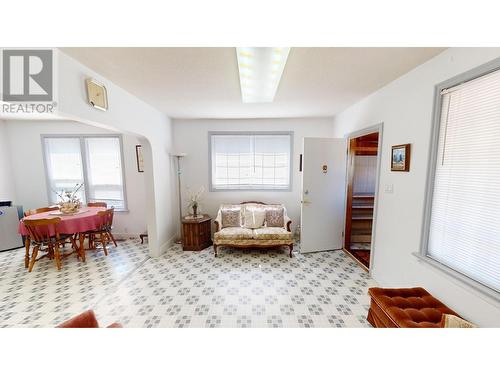 38 12Th  S Avenue, Cranbrook, BC - Indoor Photo Showing Bedroom