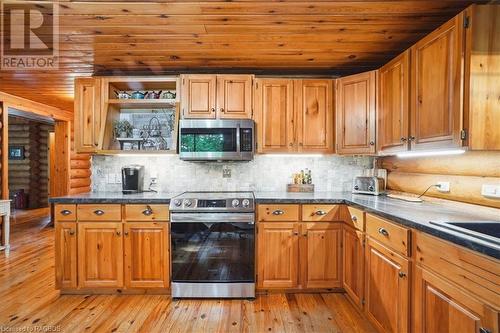 342457 Concession 14 Road, Georgian Bluffs, ON - Indoor Photo Showing Kitchen