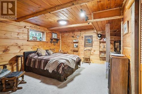 342457 Concession 14 Road, Georgian Bluffs, ON - Indoor Photo Showing Bedroom