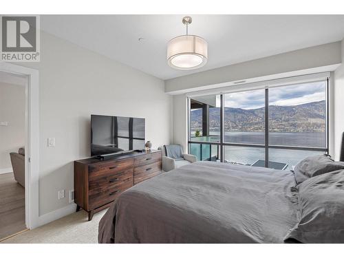 3475 Granite Close Unit# 408, Kelowna, BC - Indoor Photo Showing Bedroom