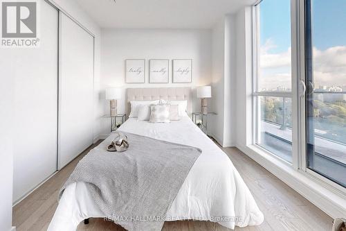 1801 - 609 Avenue Road, Toronto (Yonge-St. Clair), ON - Indoor Photo Showing Bedroom