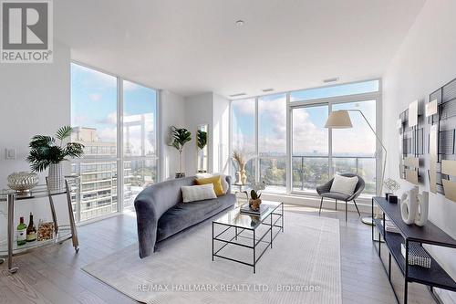 1801 - 609 Avenue Road, Toronto (Yonge-St. Clair), ON - Indoor Photo Showing Living Room