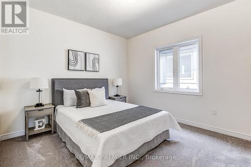 6 Sambro Lane, Whitchurch-Stouffville, ON - Indoor Photo Showing Bedroom