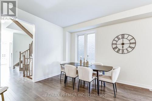 6 Sambro Lane, Whitchurch-Stouffville, ON - Indoor Photo Showing Dining Room