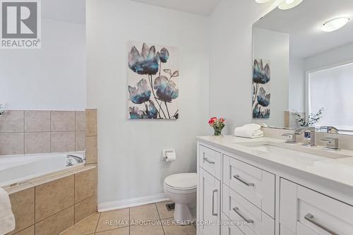 2278 Grand Oak Trail, Oakville (West Oak Trails), ON - Indoor Photo Showing Bathroom