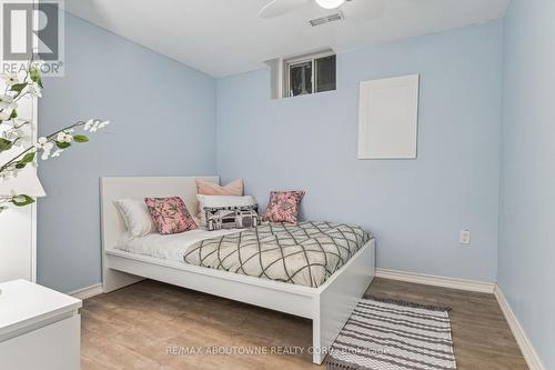 2278 Grand Oak Trail, Oakville (West Oak Trails), ON - Indoor Photo Showing Bedroom