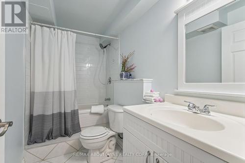 2278 Grand Oak Trail, Oakville (West Oak Trails), ON - Indoor Photo Showing Bathroom