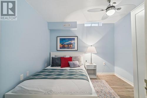 2278 Grand Oak Trail, Oakville (West Oak Trails), ON - Indoor Photo Showing Bedroom