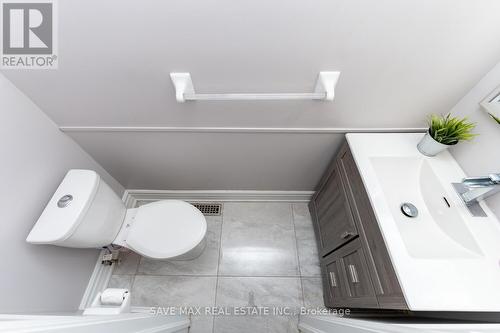 1 Casa Lane, Brampton (Vales Of Castlemore), ON - Indoor Photo Showing Bathroom