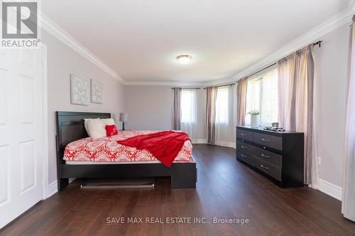 1 Casa Lane, Brampton (Vales Of Castlemore), ON - Indoor Photo Showing Bedroom