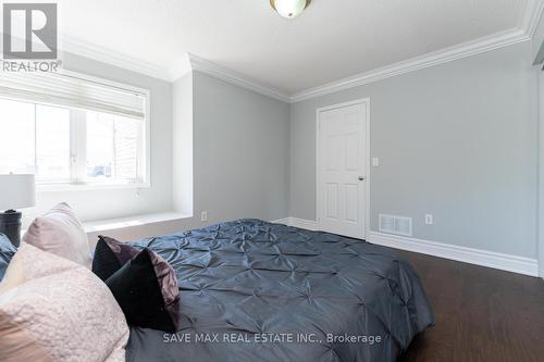 1 Casa Lane, Brampton (Vales Of Castlemore), ON - Indoor Photo Showing Bedroom