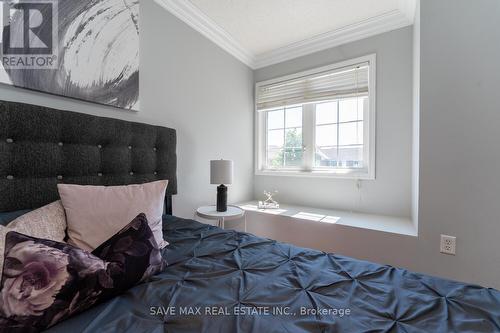 1 Casa Lane, Brampton (Vales Of Castlemore), ON - Indoor Photo Showing Bedroom