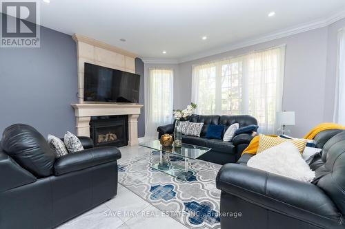 1 Casa Lane, Brampton (Vales Of Castlemore), ON - Indoor Photo Showing Living Room With Fireplace