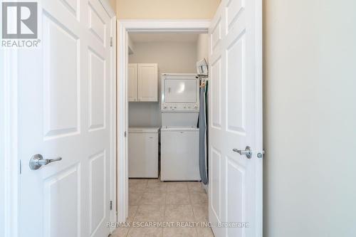 14 - 2165 Itabashi Way, Burlington (Tansley), ON - Indoor Photo Showing Laundry Room