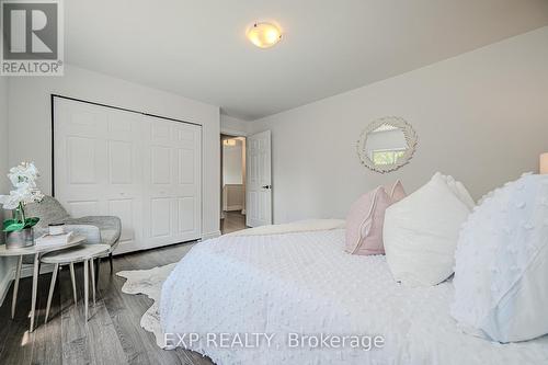 150 West 25Th Street, Hamilton (Westcliffe), ON - Indoor Photo Showing Bedroom