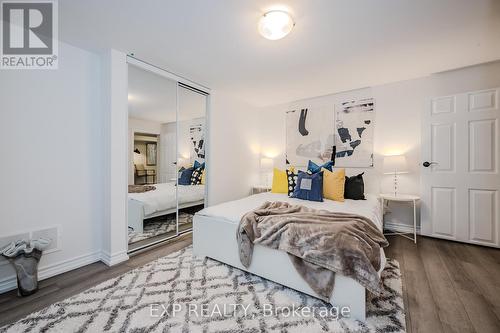 150 West 25Th Street, Hamilton (Westcliffe), ON - Indoor Photo Showing Bedroom