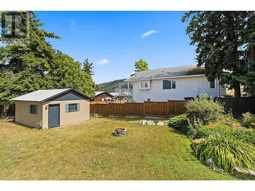 3181 8 Avenue Ne, Salmon Arm, BC - Outdoor