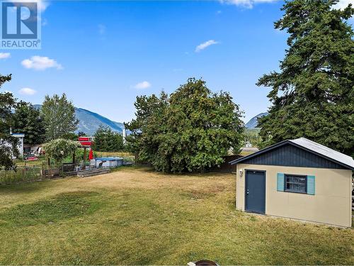 3181 8 Avenue Ne, Salmon Arm, BC - Outdoor