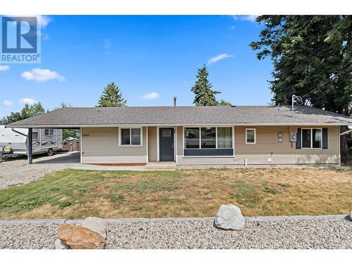 3181 8 Avenue Ne, Salmon Arm, BC - Outdoor