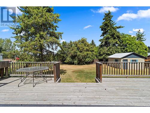 3181 8 Avenue Ne, Salmon Arm, BC - Outdoor