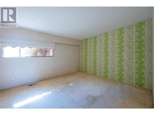 102 Derenzy Place, Penticton, BC - Indoor Photo Showing Other Room