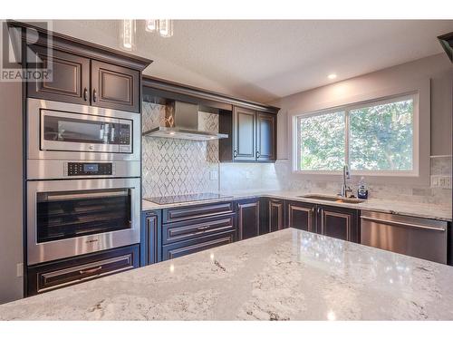 102 Derenzy Place, Penticton, BC - Indoor Photo Showing Kitchen With Upgraded Kitchen