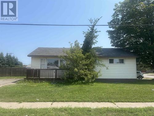 466 Moody St, Sault Ste. Marie, ON - Outdoor