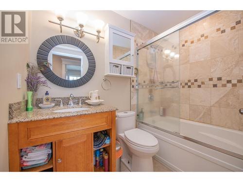 1746 Grandview Avenue, Lumby, BC - Indoor Photo Showing Bathroom