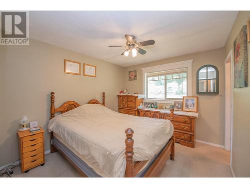 1746 Grandview Avenue, Lumby, BC - Indoor Photo Showing Bedroom