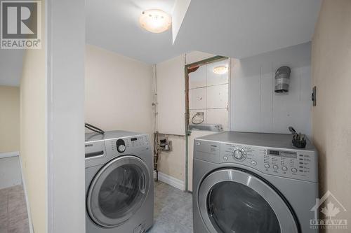 2196 Lenester Avenue, Ottawa, ON - Indoor Photo Showing Laundry Room