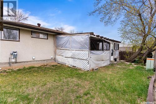 78 Aitken Crescent, Regina, SK - Outdoor With Exterior