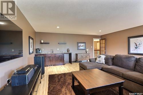 40 Guy Drive, Prince Albert, SK - Indoor Photo Showing Living Room