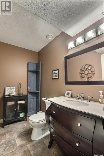 40 Guy Drive, Prince Albert, SK - Indoor Photo Showing Bathroom