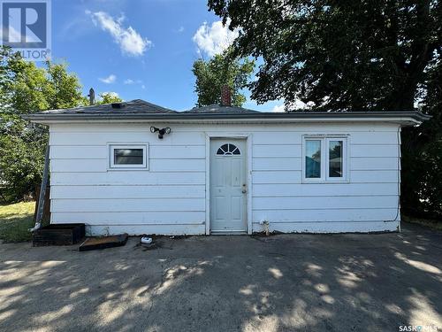 311 7Th Avenue E, Biggar, SK - Outdoor