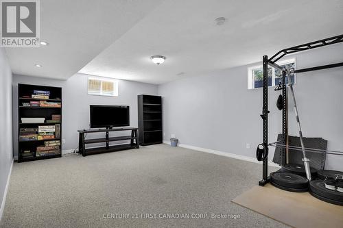 250 White Sands Drive, London, ON - Indoor