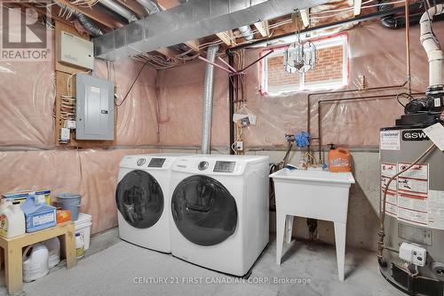 250 White Sands Drive, London, ON - Indoor Photo Showing Laundry Room