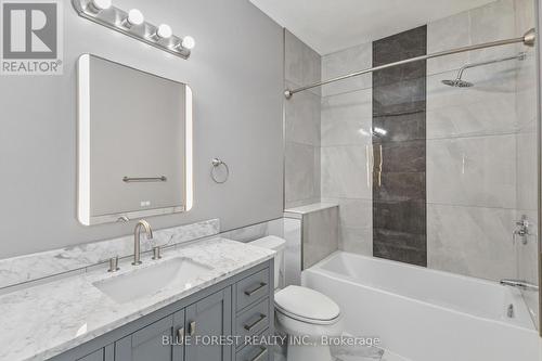 22909 Highbury Avenue, Middlesex Centre (Bryanston), ON - Indoor Photo Showing Bathroom