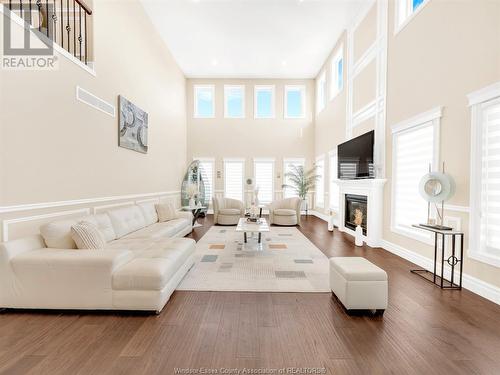 3916 Lasalle Woods Boulevard, Lasalle, ON - Indoor Photo Showing Living Room With Fireplace