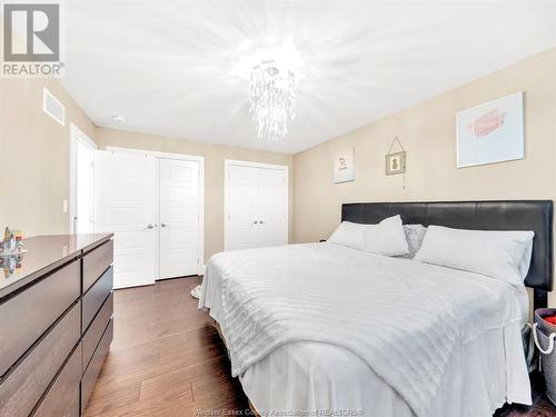 3916 Lasalle Woods Boulevard, Lasalle, ON - Indoor Photo Showing Bedroom